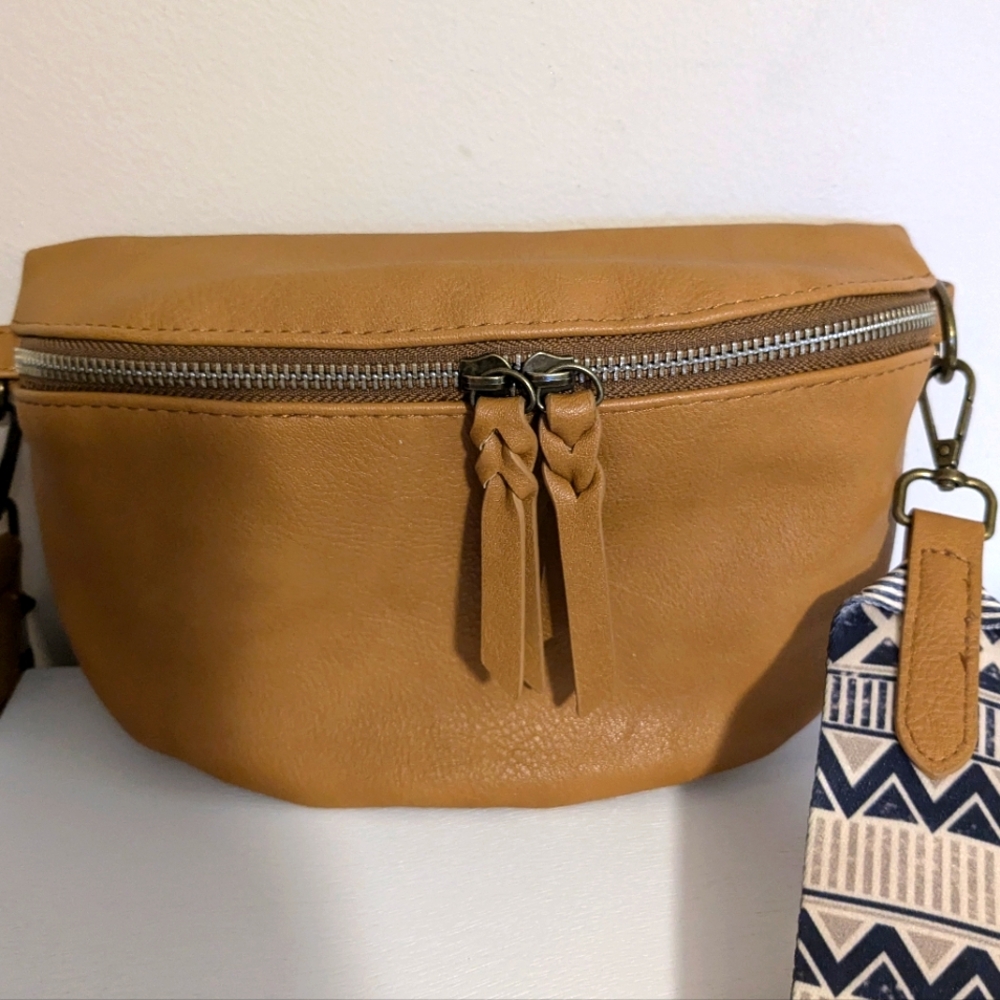 Small brown crossbody bag with detachable guitar strap